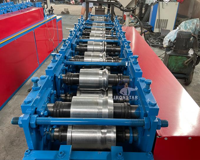 Fensterladentür Rolle, die Maschine 8 bildet