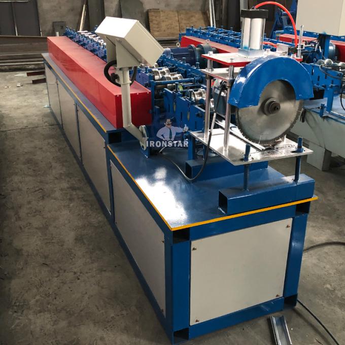 Fensterladentür Rolle, die Maschine 1 bildet