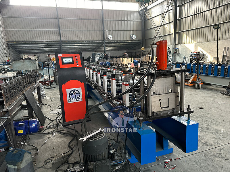 “High Speed Automatic Water Gutter Roll Forming Machine for Azerbaijan Market, Rain Gutter Profile Making Machine, Metal Drainage Gutter Downpipe Roll Forming Equipment with Customizable Profiles”